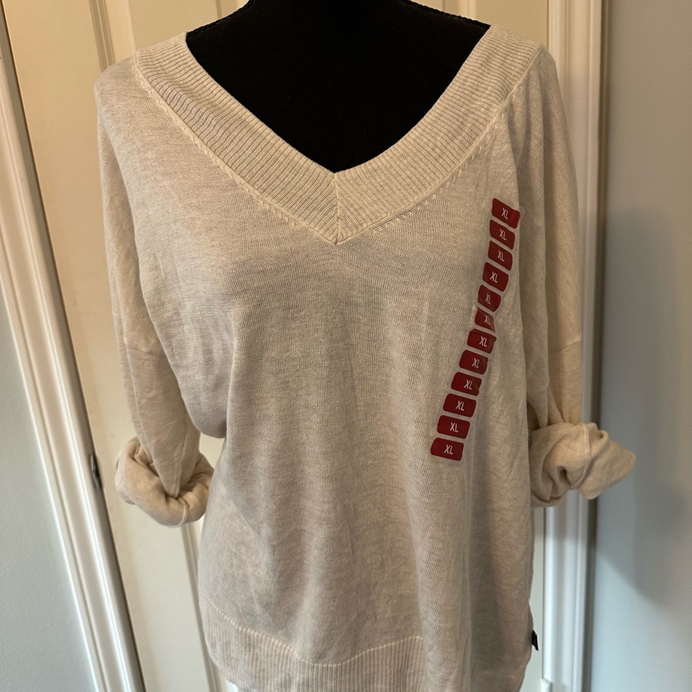 gap sweater